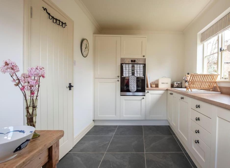Lilly Hall Hopkiln - Exceptional 3 Bed Cottage In Ledbury Herefordshire Buitenkant foto